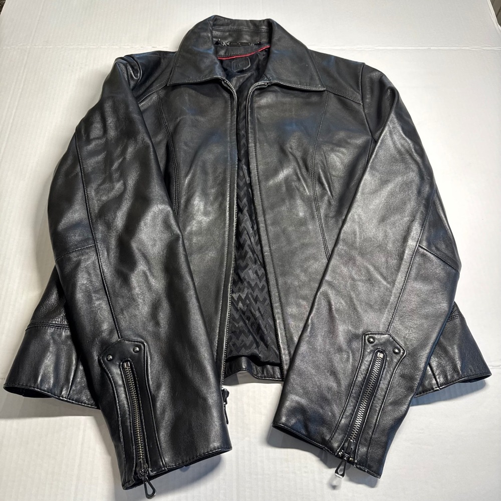 Vtg Wilsons Leather Genuine Black Leather Moto Jacket Women's Full Zip Cuffs EUC